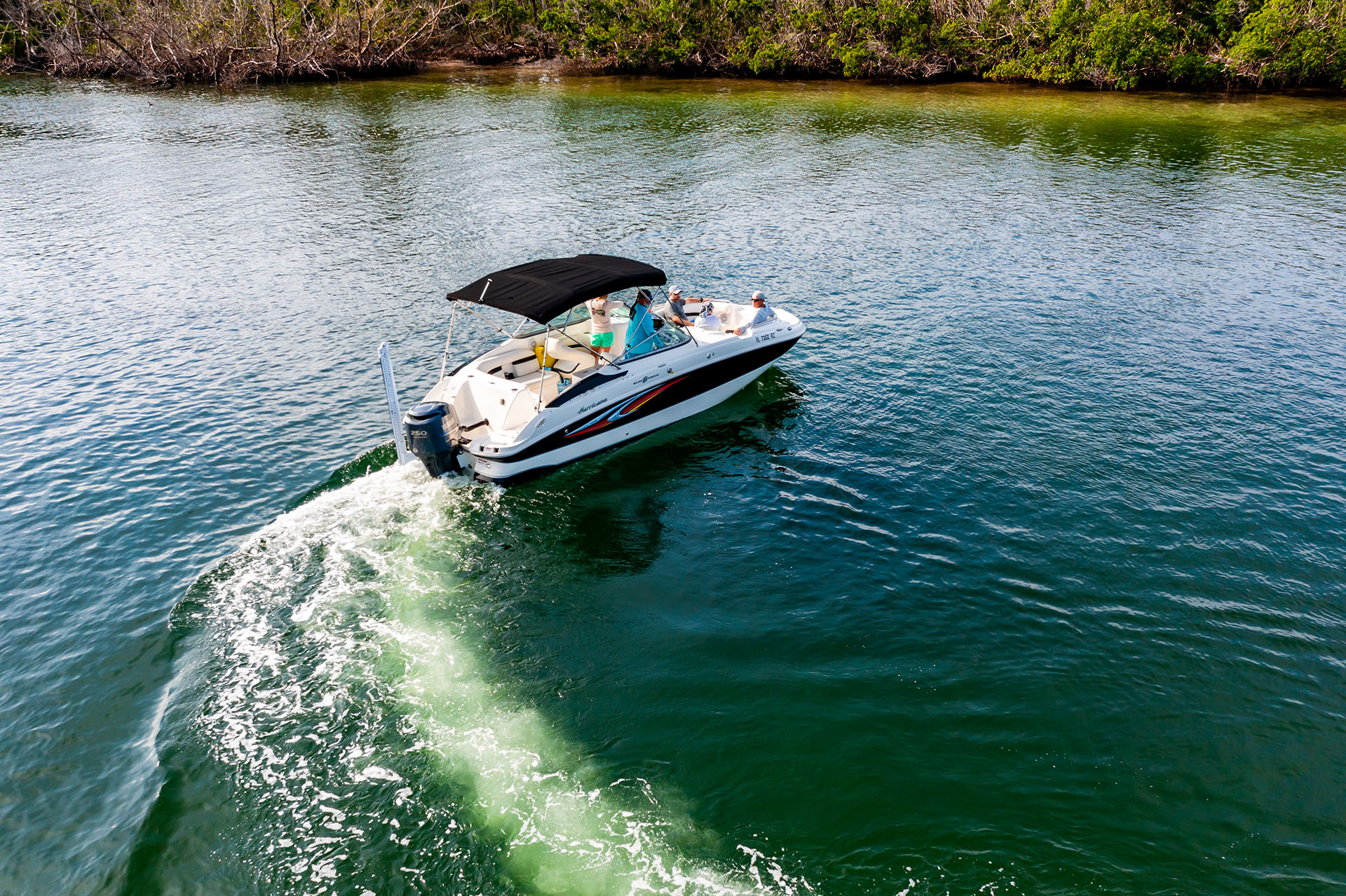 boat turning around